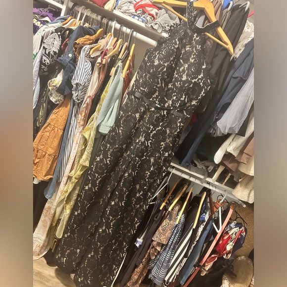 Size 6(size tag is missing) wore one time for a wedding romper - Picture 1 of 5